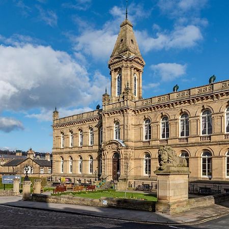 Riverside Balcony Apartment With Parking Just Minutes To Saltaire Shipley (West Yorkshire) Εξωτερικό φωτογραφία