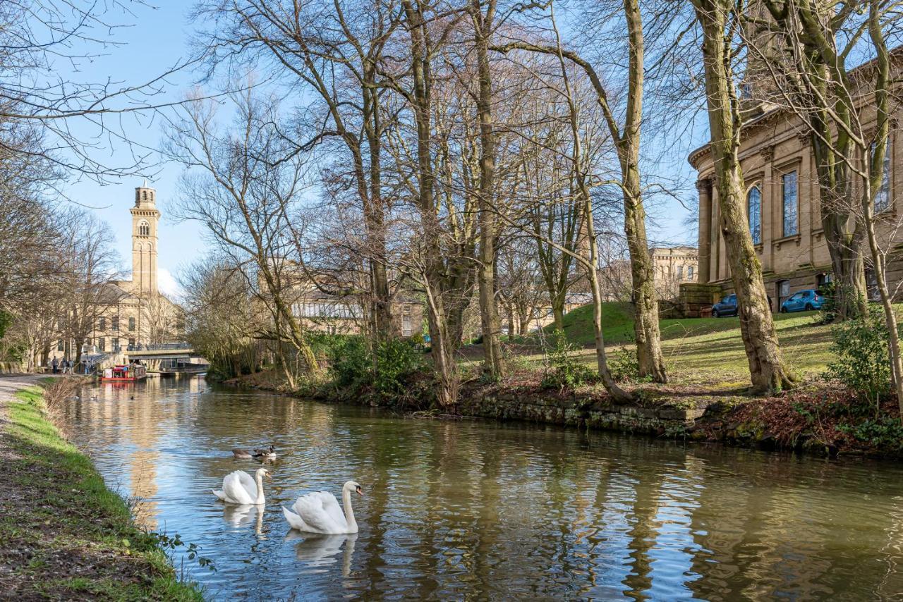 Riverside Balcony Apartment With Parking Just Minutes To Saltaire Shipley (West Yorkshire) Εξωτερικό φωτογραφία