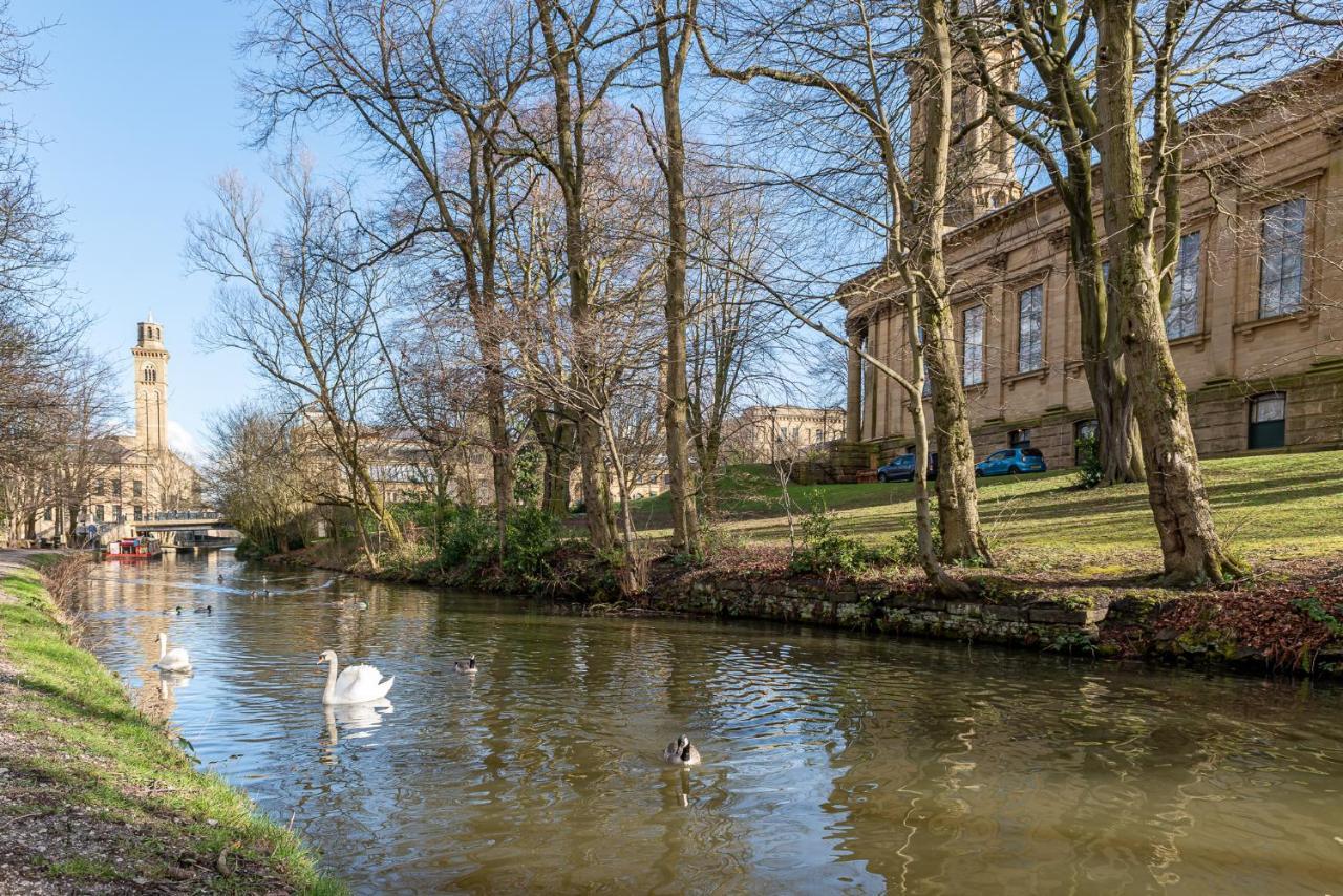 Riverside Balcony Apartment With Parking Just Minutes To Saltaire Shipley (West Yorkshire) Εξωτερικό φωτογραφία