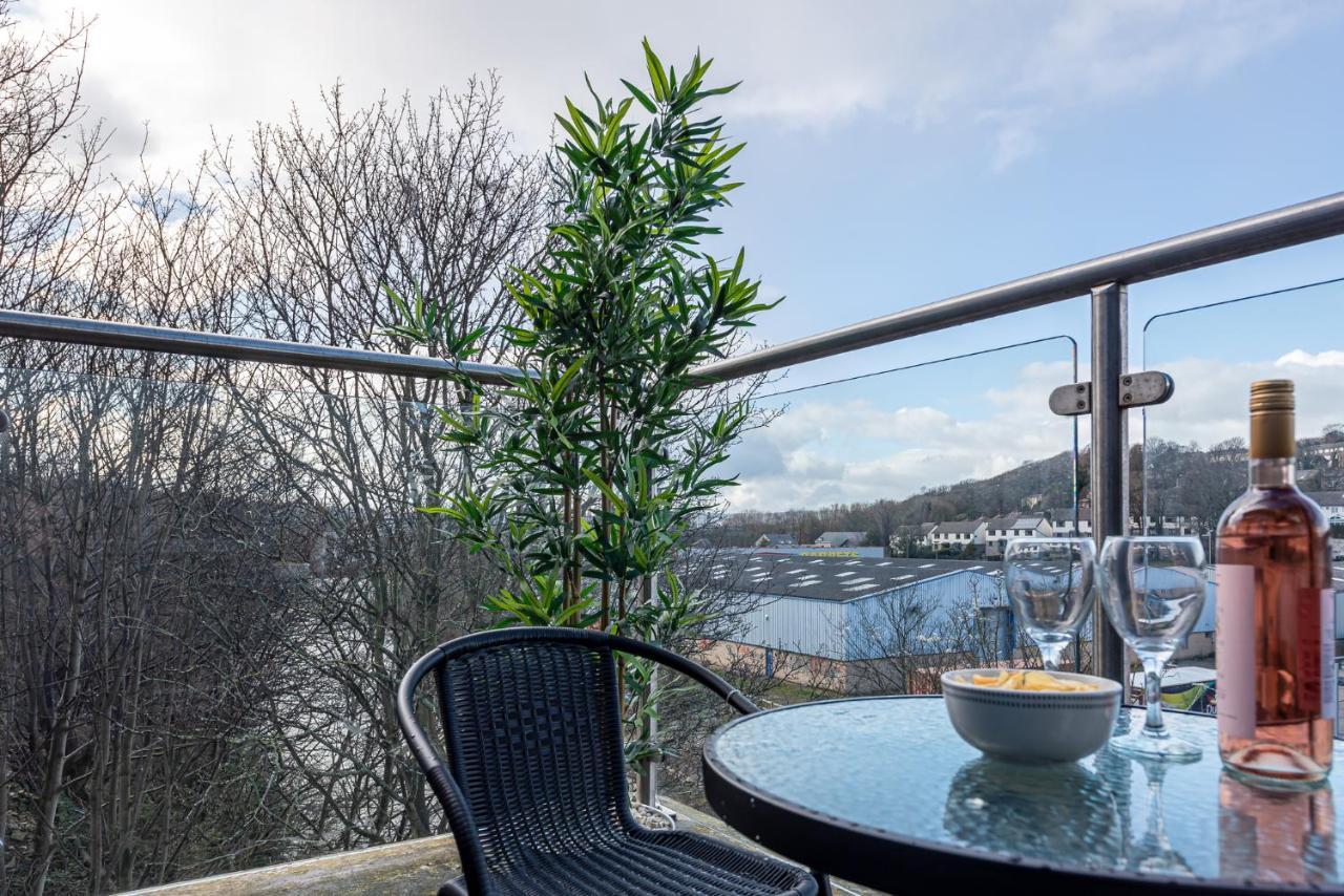 Riverside Balcony Apartment With Parking Just Minutes To Saltaire Shipley (West Yorkshire) Εξωτερικό φωτογραφία