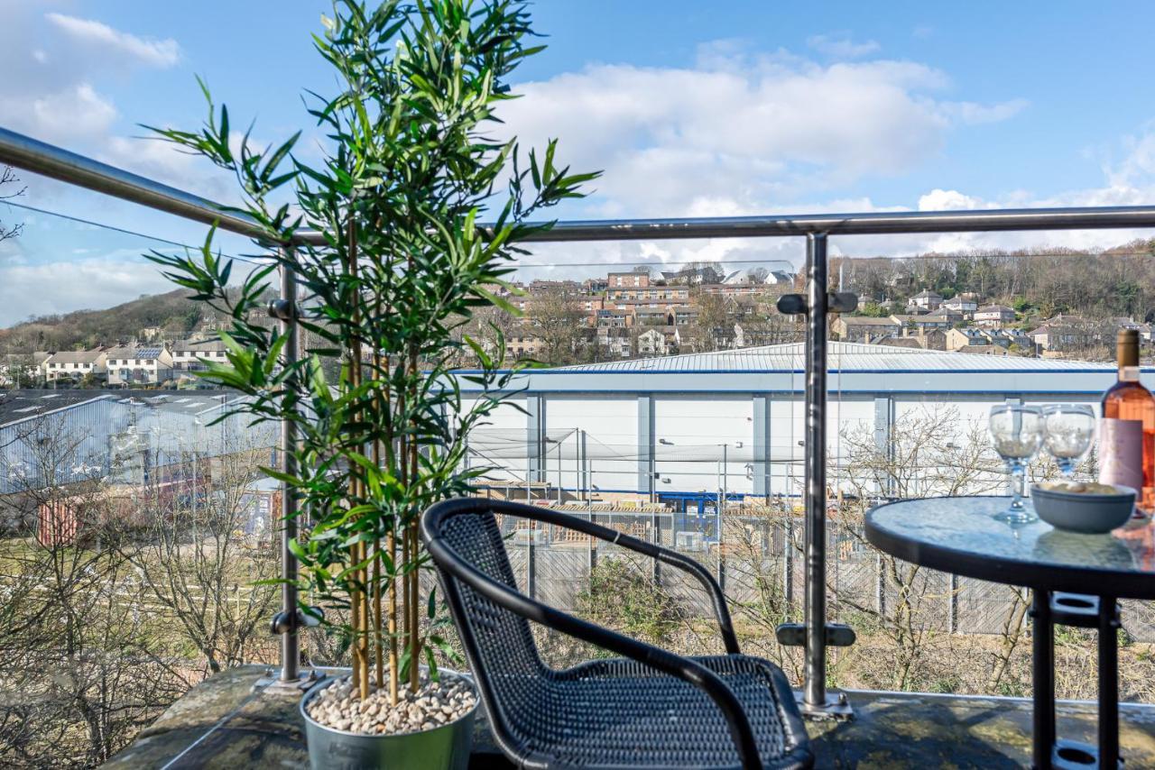 Riverside Balcony Apartment With Parking Just Minutes To Saltaire Shipley (West Yorkshire) Εξωτερικό φωτογραφία