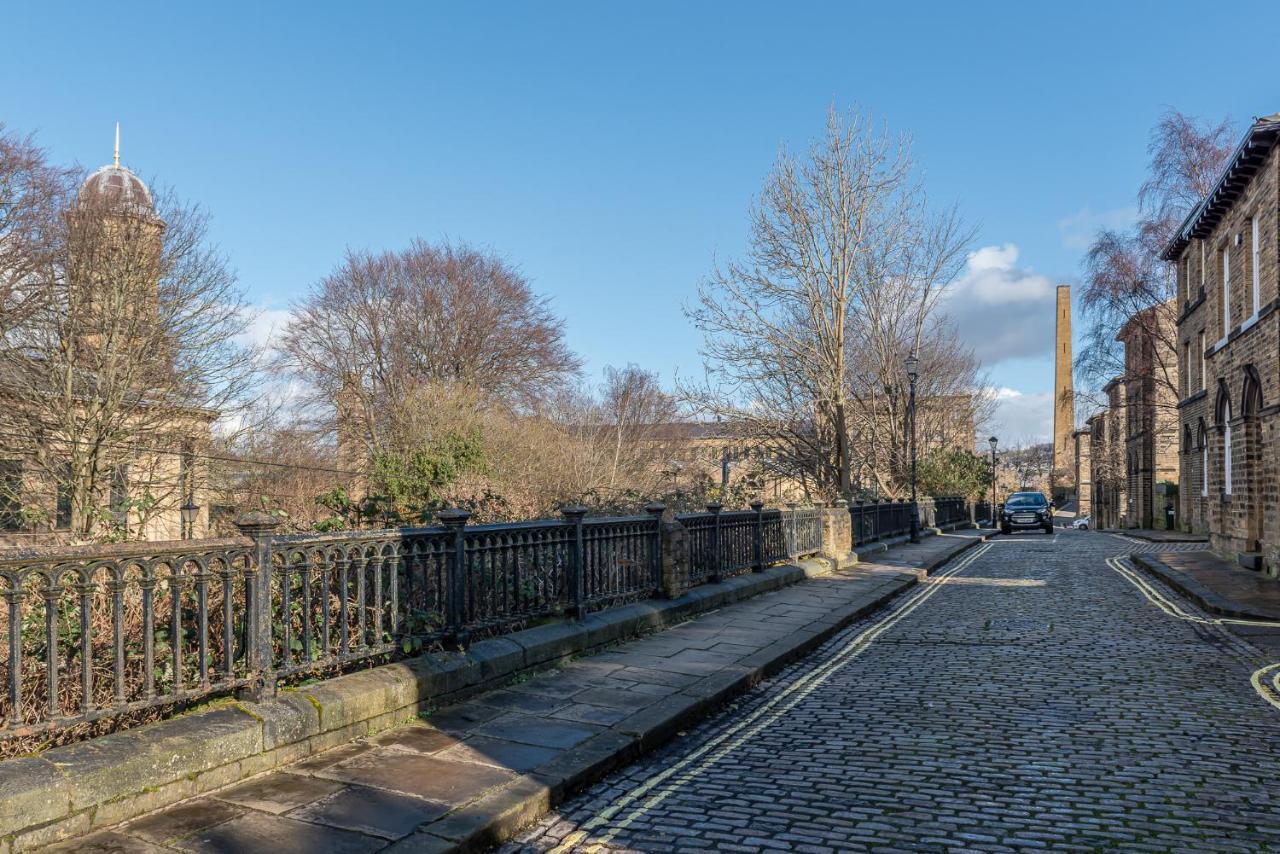 Riverside Balcony Apartment With Parking Just Minutes To Saltaire Shipley (West Yorkshire) Εξωτερικό φωτογραφία